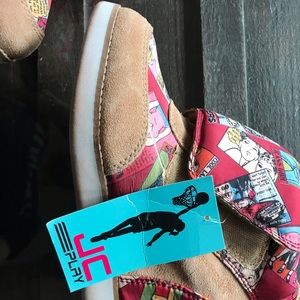 NWT Jeffrey Campbell "GET UP THERE, GIRL" Dunk Away